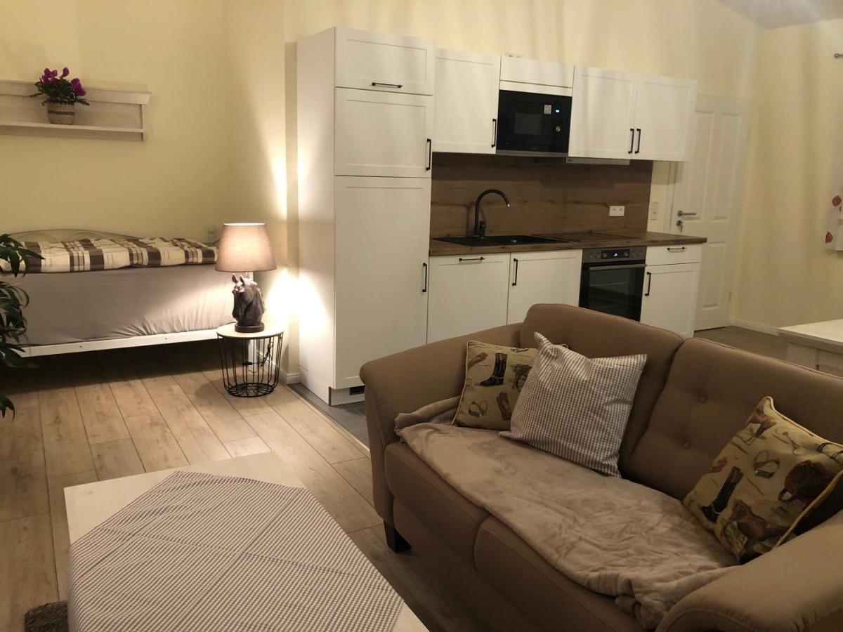 Ferienapartments Reitanlage Schenksolz Schenklengsfeld Extérieur photo