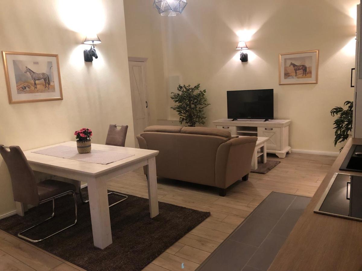 Ferienapartments Reitanlage Schenksolz Schenklengsfeld Extérieur photo