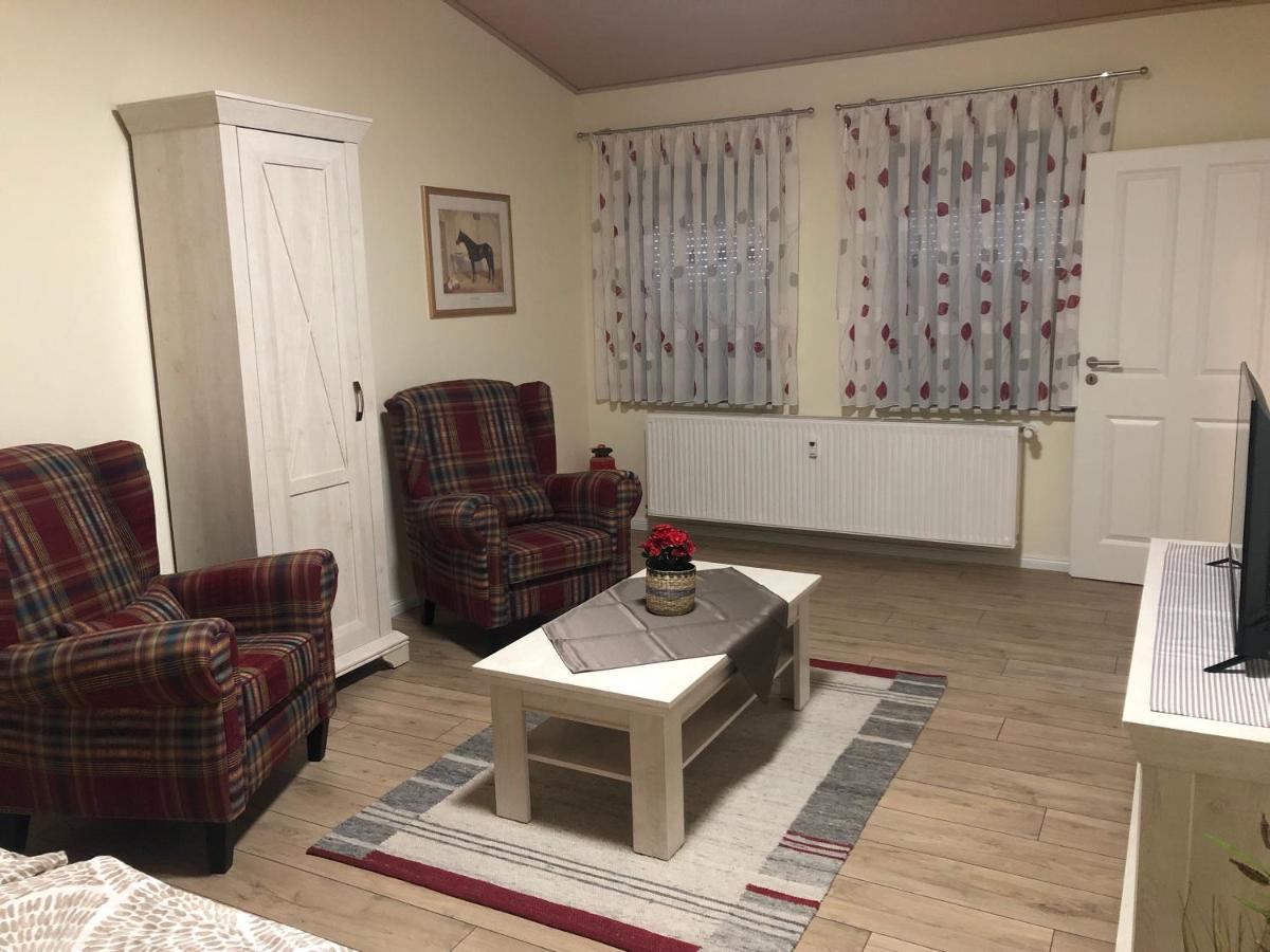 Ferienapartments Reitanlage Schenksolz Schenklengsfeld Extérieur photo