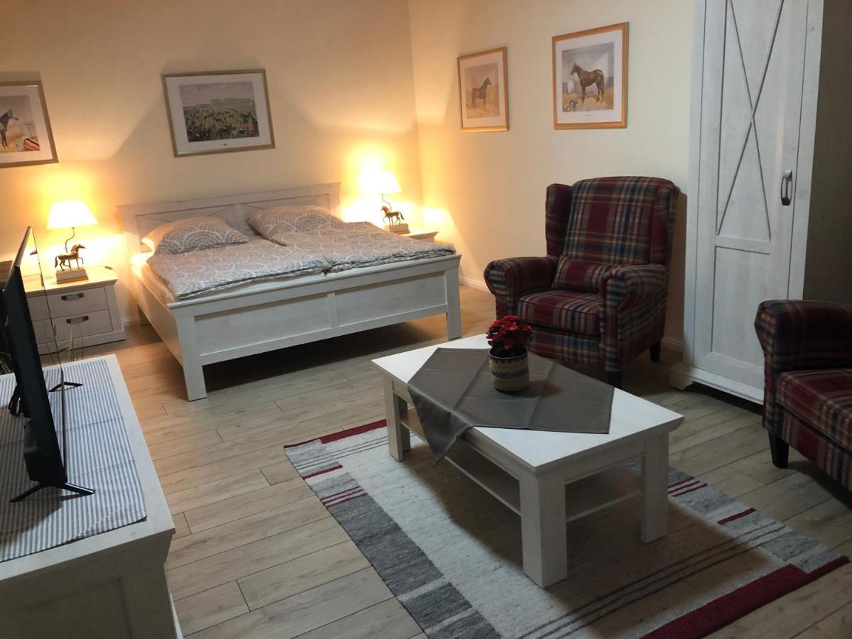 Ferienapartments Reitanlage Schenksolz Schenklengsfeld Extérieur photo
